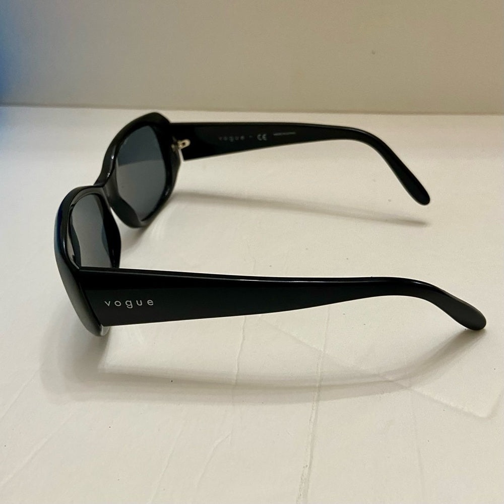 Vintage, Vogue Black Sunglasses VO2606-S W44/87 55#15 135 2N