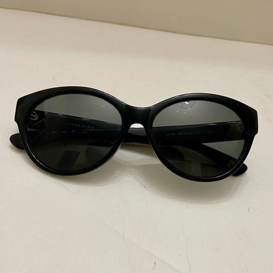 Vintage, Anne Klein Black Sunglasses AK7005 (001) 140 06/15