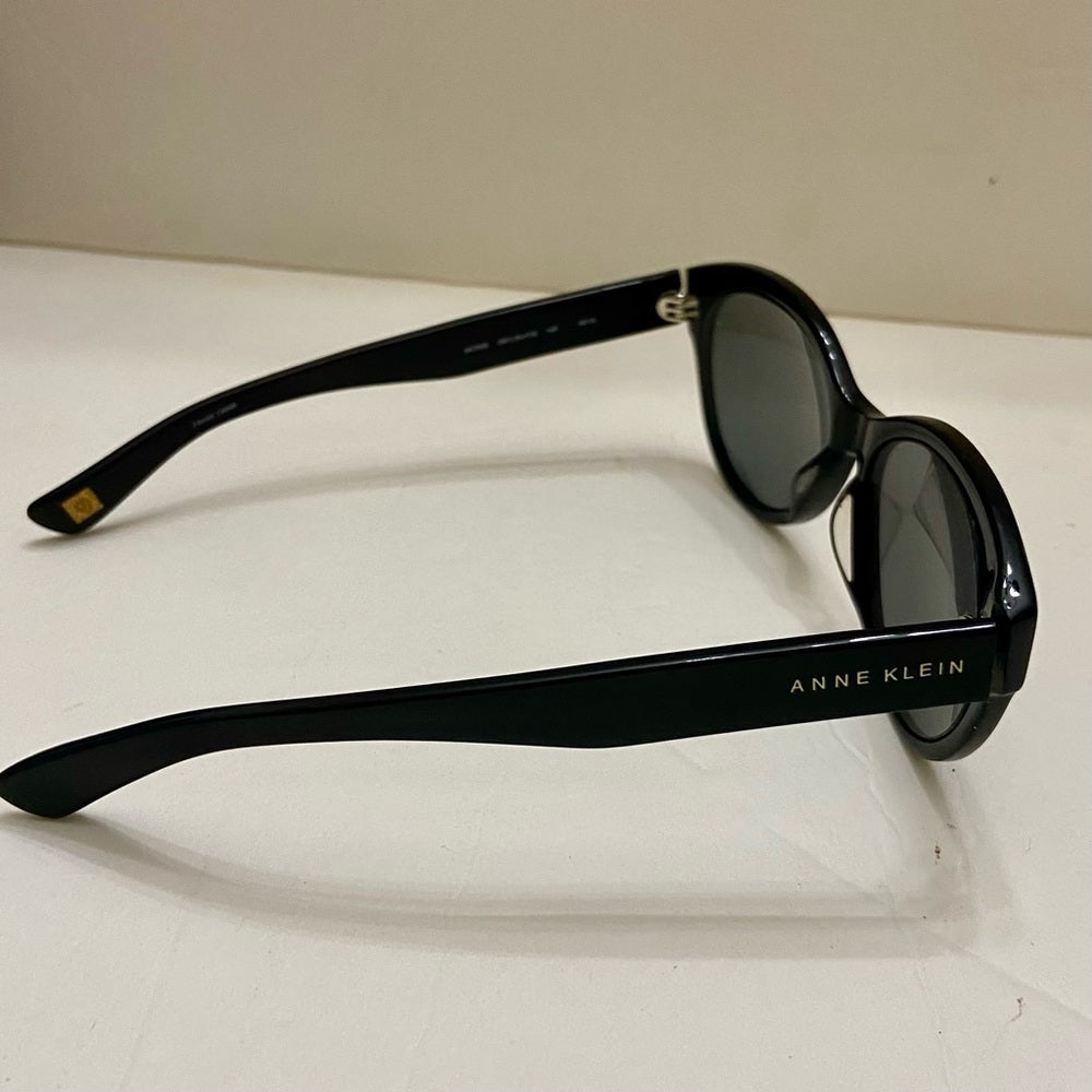 Vintage, Anne Klein Black Sunglasses AK7005 (001) 140 06/15