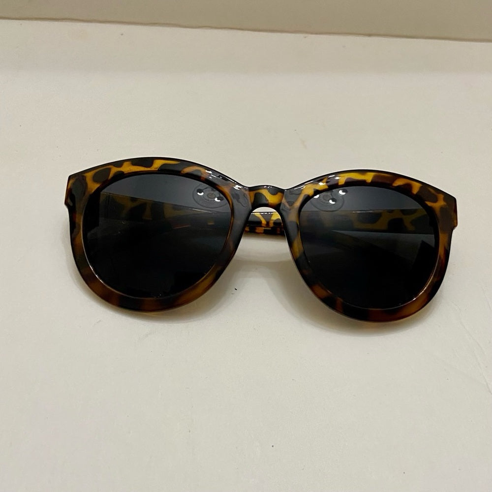 Vintage, Cat Eye Brown Tortoise -Leopard Sunglasses with Case