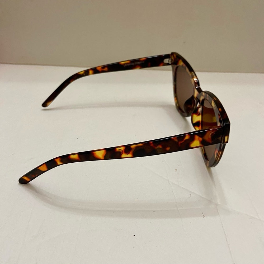 Vintage, Cat Eye Brown Tortoise Large Sunglasses -LE19052 UV400
