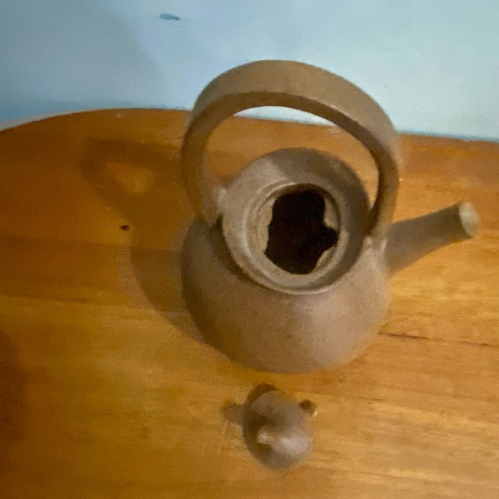 Vintage, Rare, Heavy, Earthen Teapot  (T0824)  This is a rare, beautiful, very h