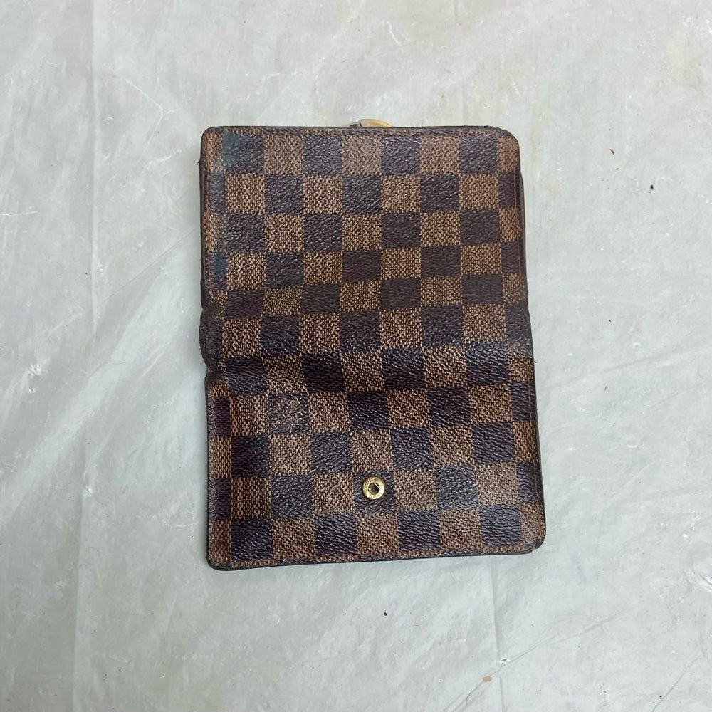 Louis Vuitton Damier Ebene Kisslock Compact Wallet 5in x 4in
