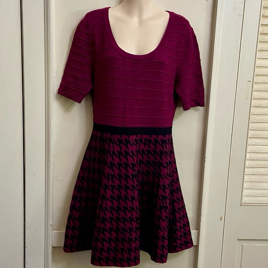 Candies Burgundy and Black Houndstooth Sweater Dress (Juniors- L)