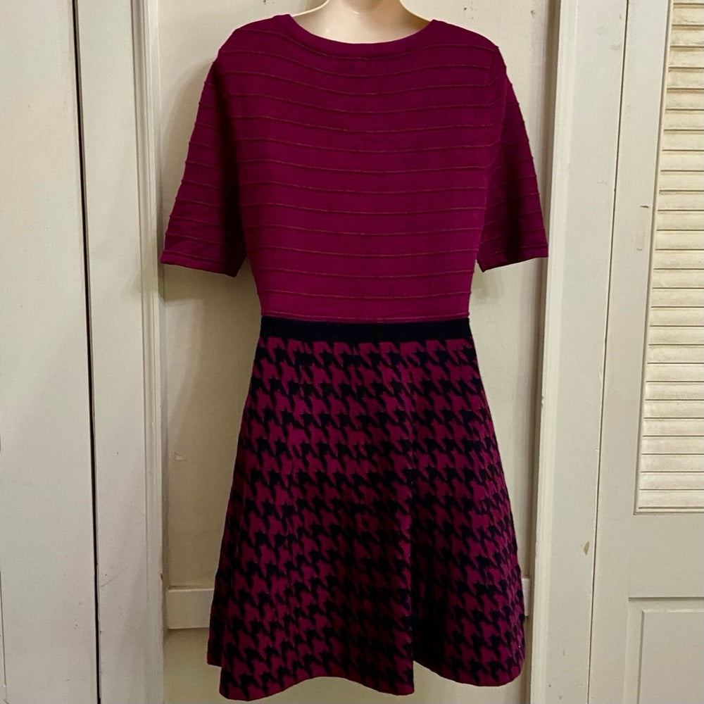 Candies Burgundy and Black Houndstooth Sweater Dress (Juniors- L)