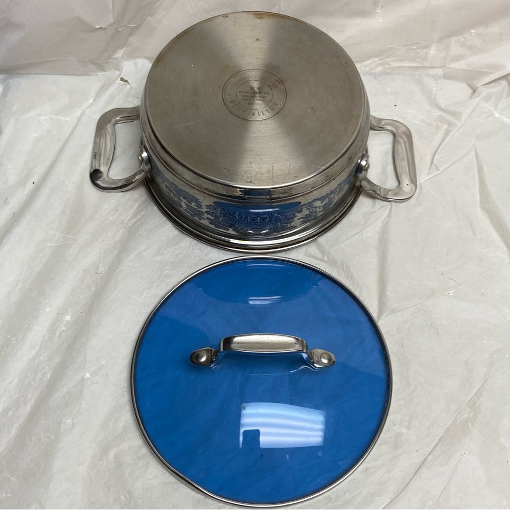 Blue Willow, Stainless Steel Medium-Dutch Oven w/ Lid 12in L x 8.5in D x 5.5in H