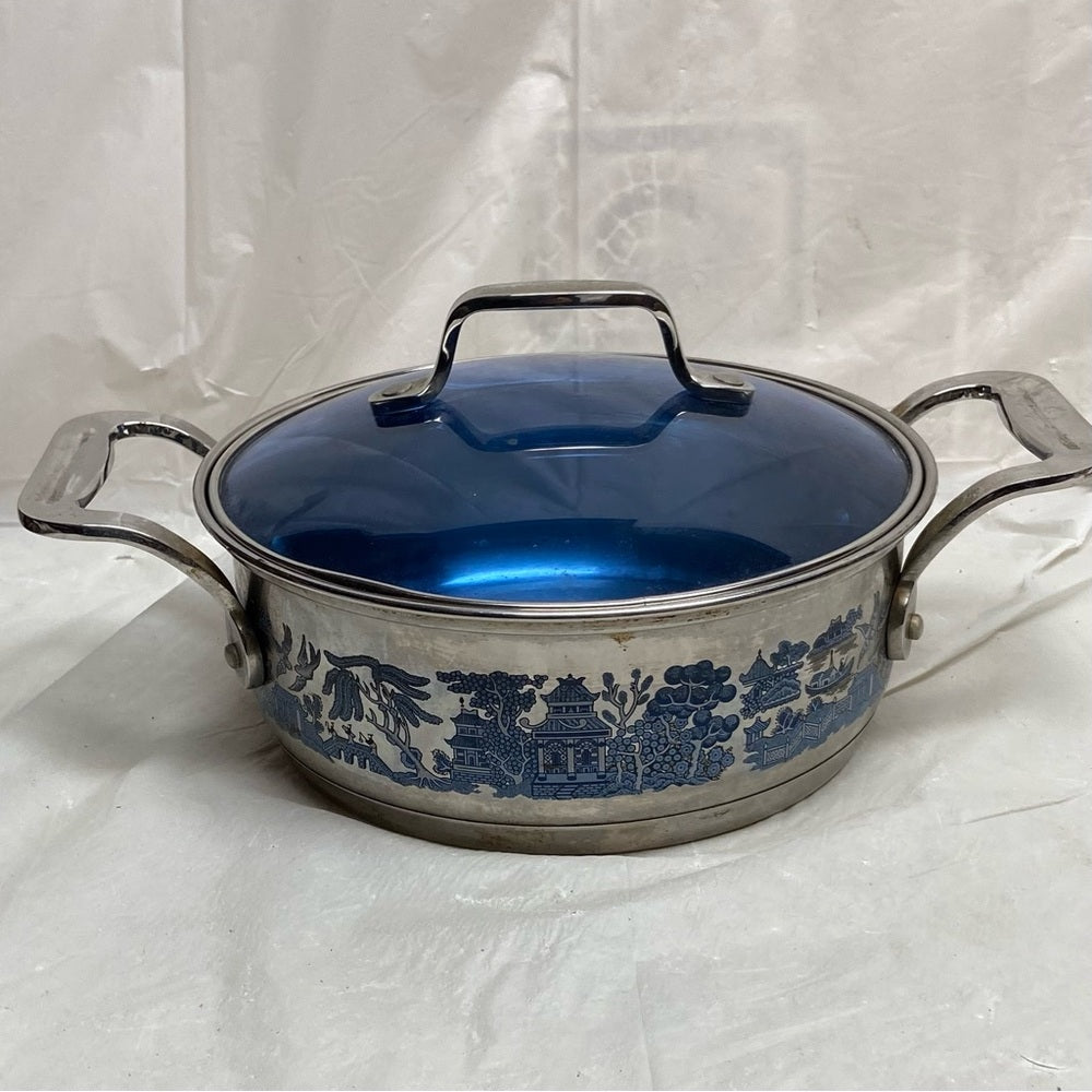 Blue Willow, Stainless Steel Medium-Dutch Oven w/ Lid 12in L x 8.5in D x 5.5in H