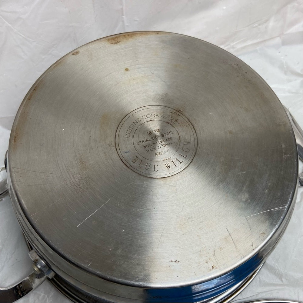 Blue Willow, Stainless Steel Medium-Dutch Oven w/ Lid 12in L x 8.5in D x 5.5in H