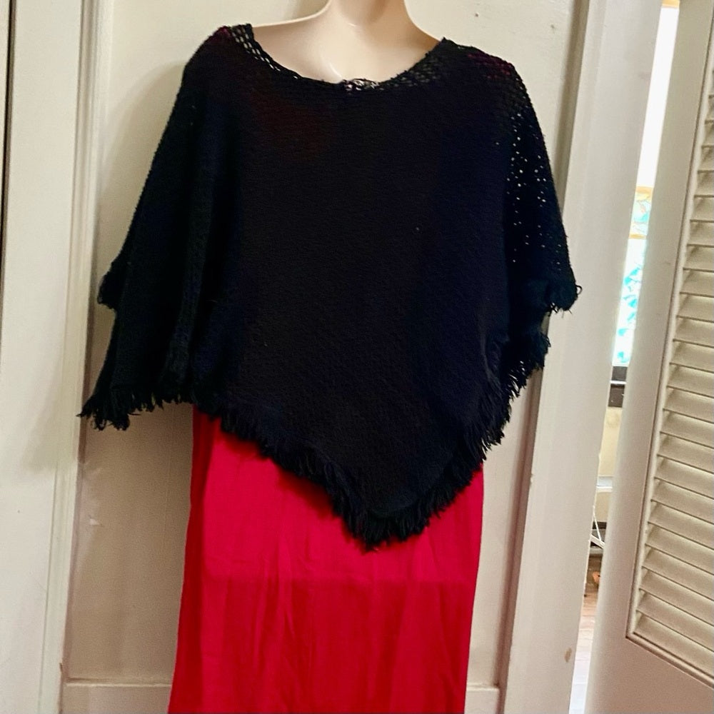 Black Knitted Poncho (One Size)