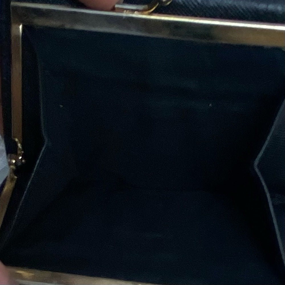 Vintage, Salvatore Ferragamo Kiss-lock Compact Wallet 4.5in x 4in
