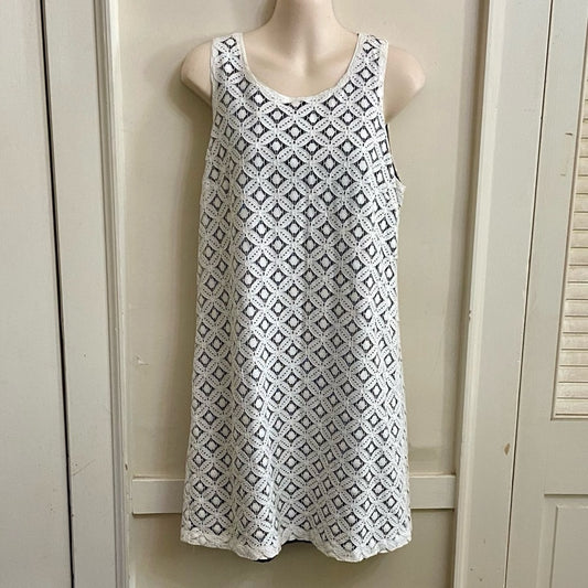 Apt. 9 Elegant White Lined Dress Size M