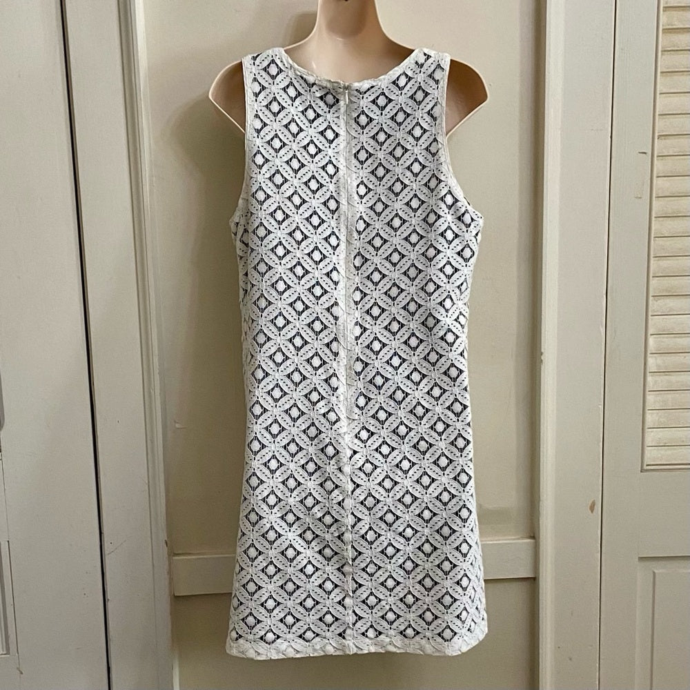 Apt. 9 Elegant White Lined Dress Size M
