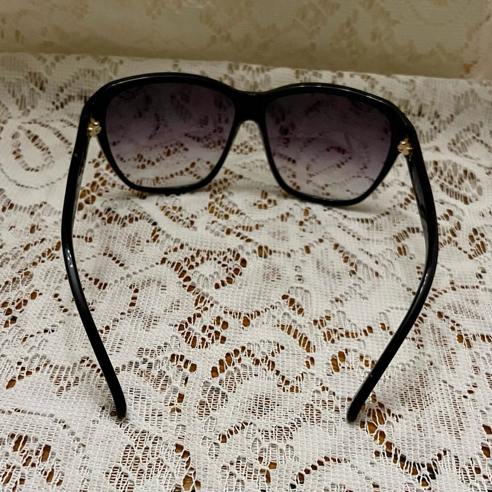 Chloe CL2209 Black Sunglasses with Original Case