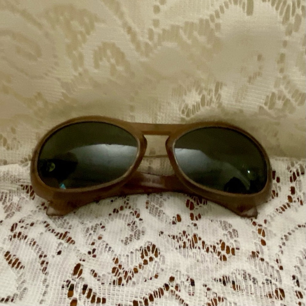 Vintage Polaroid Cool Ray Grenada Sunglasses