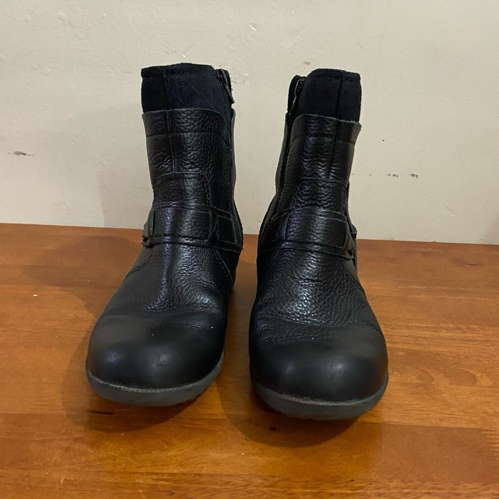 Clarks Collection Black Leather Boots Size 9