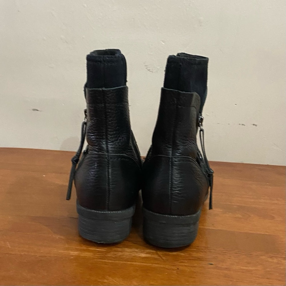 Clarks Collection Black Leather Boots Size 9