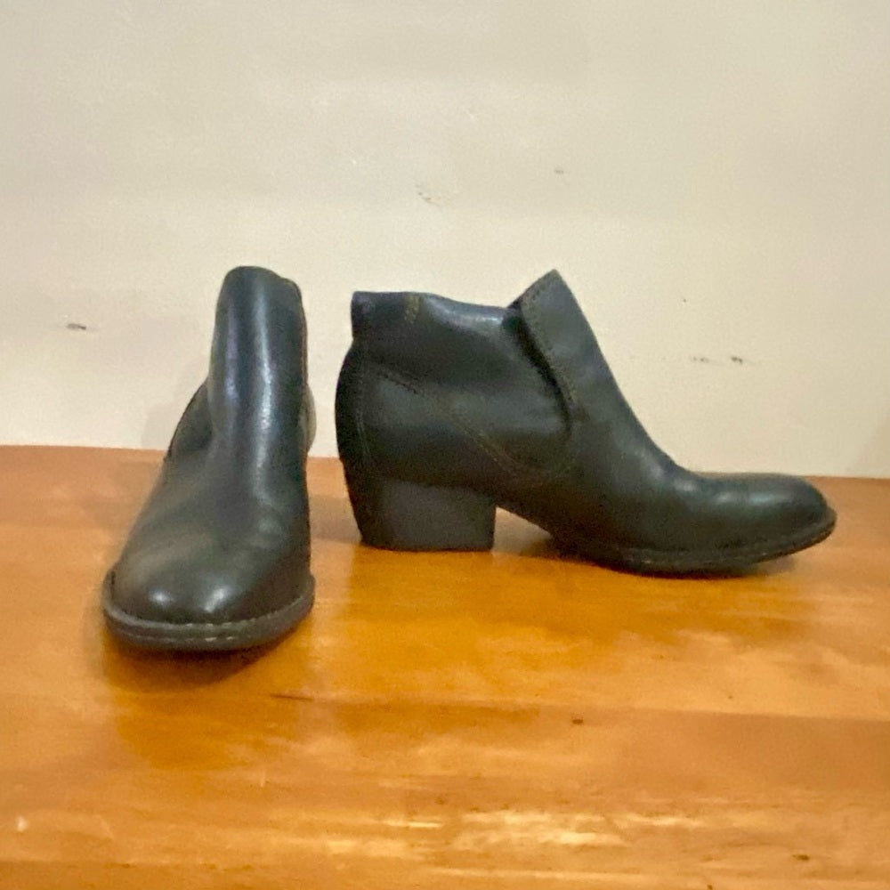 Born  Black Leather Ankle Boots Size 8.5 / 40