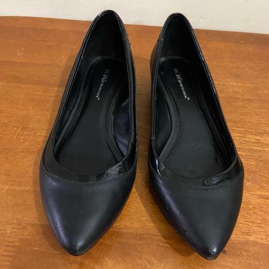 BCBG Generation Black  Leather Shoes Size 8.5 M