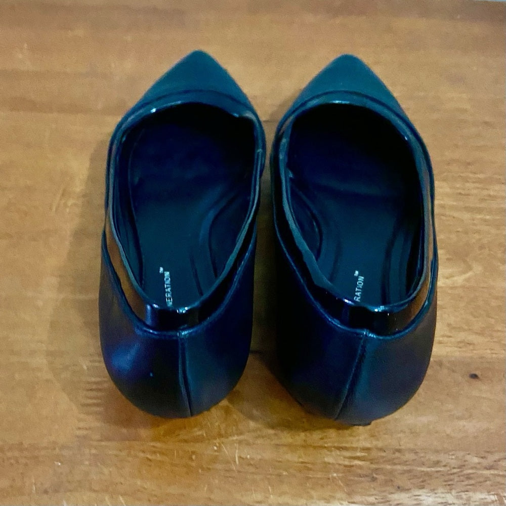 BCBG Generation Black  Leather Shoes Size 8.5 M