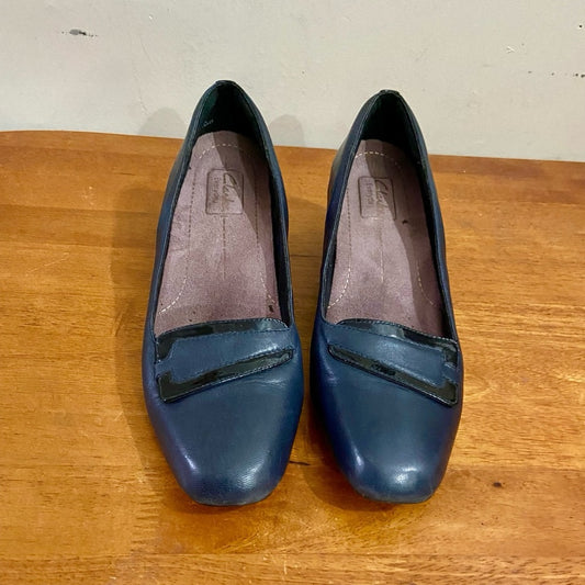 Clarks Blue-Black Leather Shoes Size 8