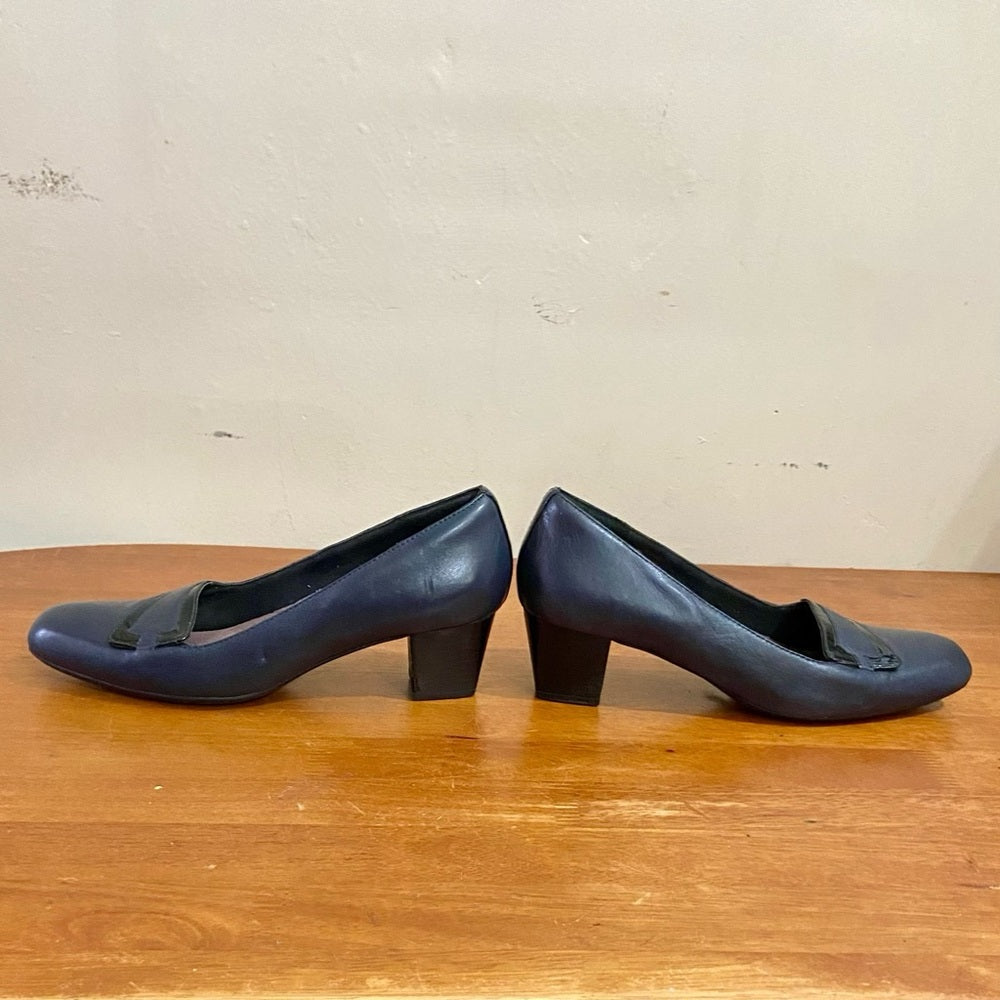 Clarks Blue-Black Leather Shoes Size 8