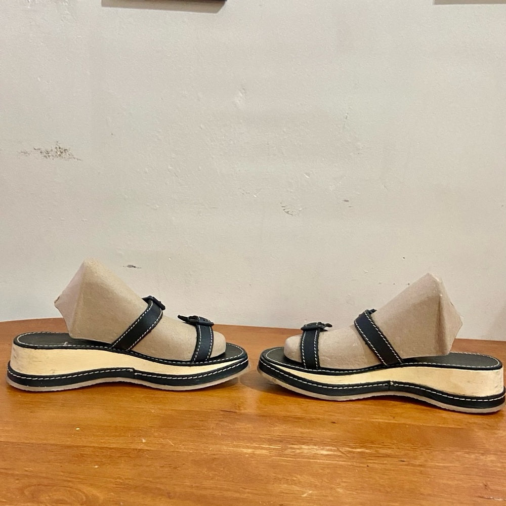 American Eagle Heavy Wedge Rubber  Sandals Size 9