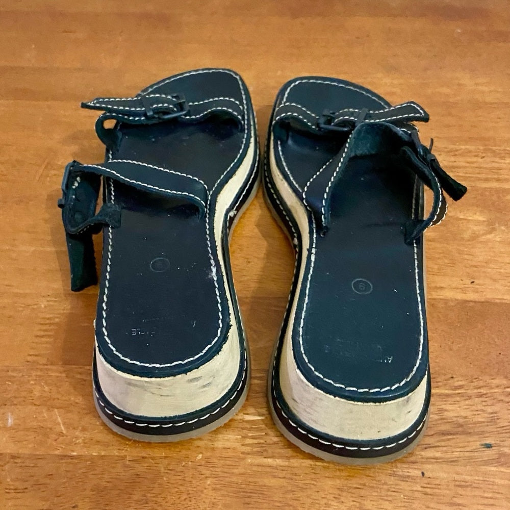 American Eagle Heavy Wedge Rubber  Sandals Size 9