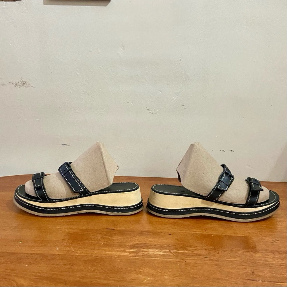 American Eagle Heavy Wedge Rubber  Sandals Size 9