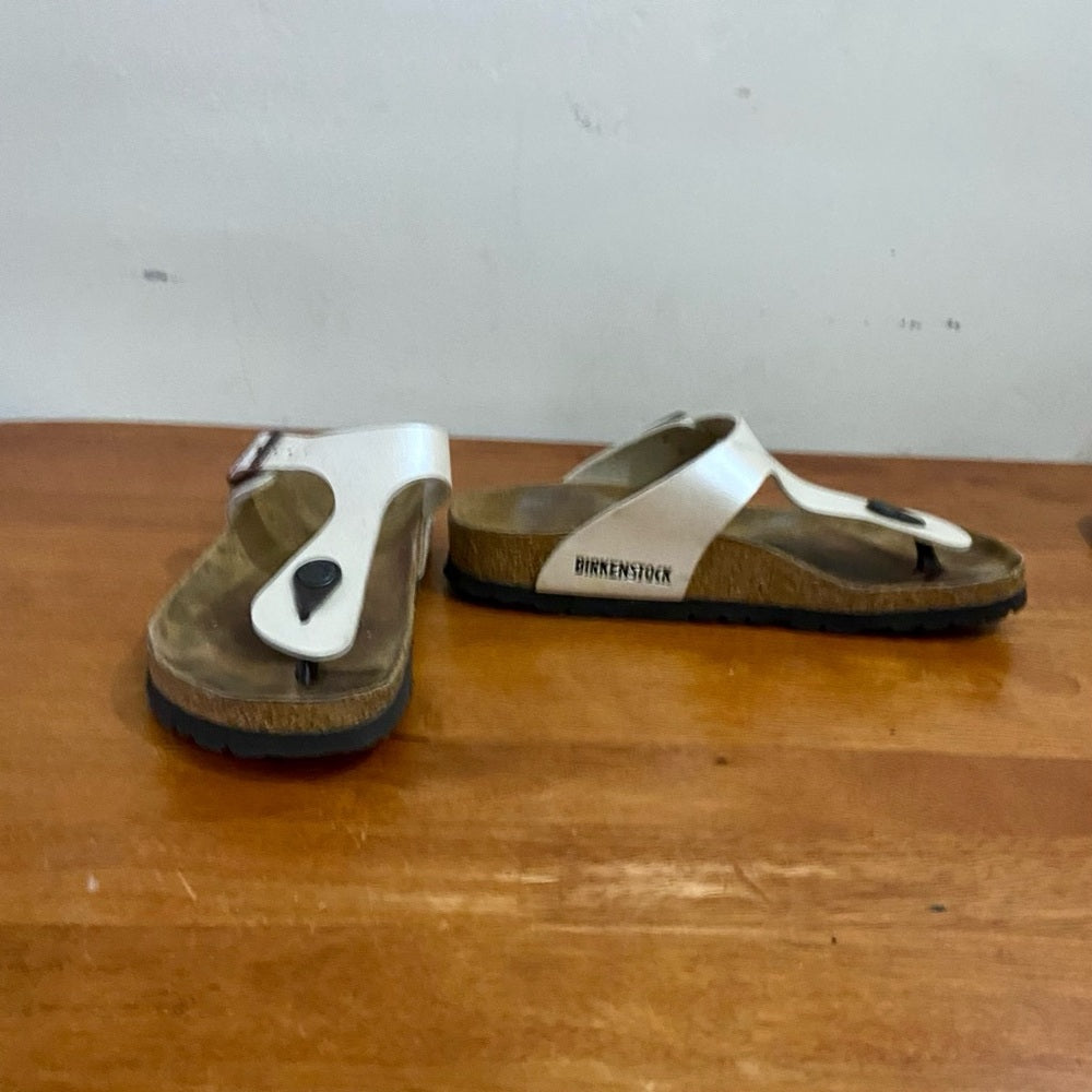 Birkenstock I Beige Flip Flop Sandals Size 37