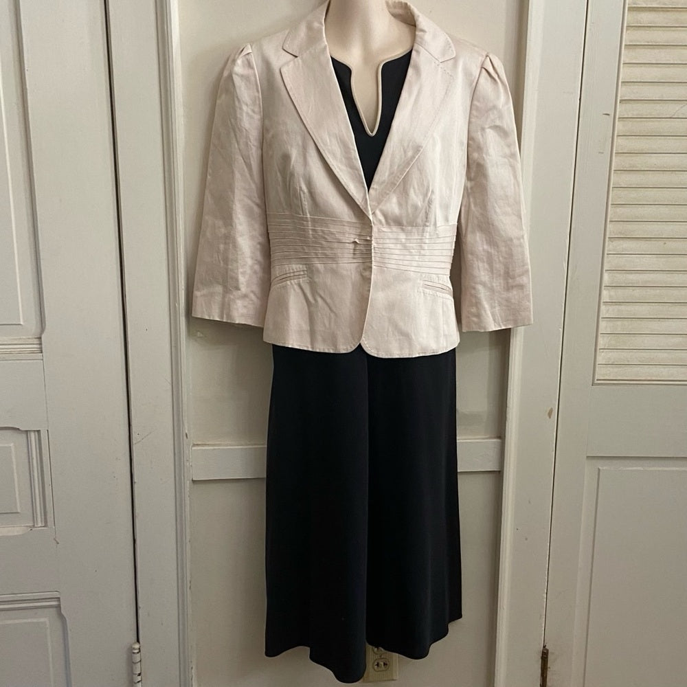 Banana Republic Black with Beige Neckline Piping Lined Dress ( Size 12)