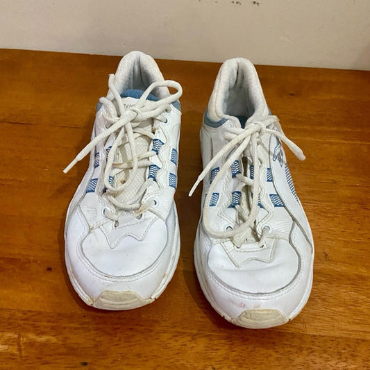 Reebok White and Blue Rubber Sneakers Size 8