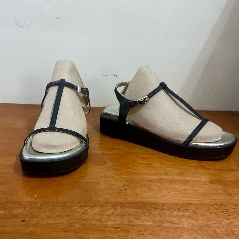 Chinese Laundry Black and Silverer Platf Sandals Size 8