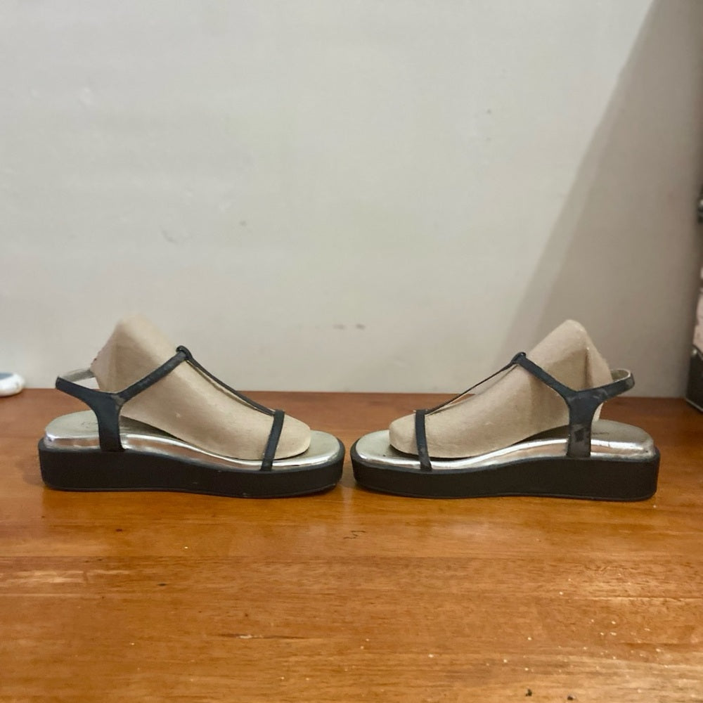 Chinese Laundry Black and Silverer Platf Sandals Size 8
