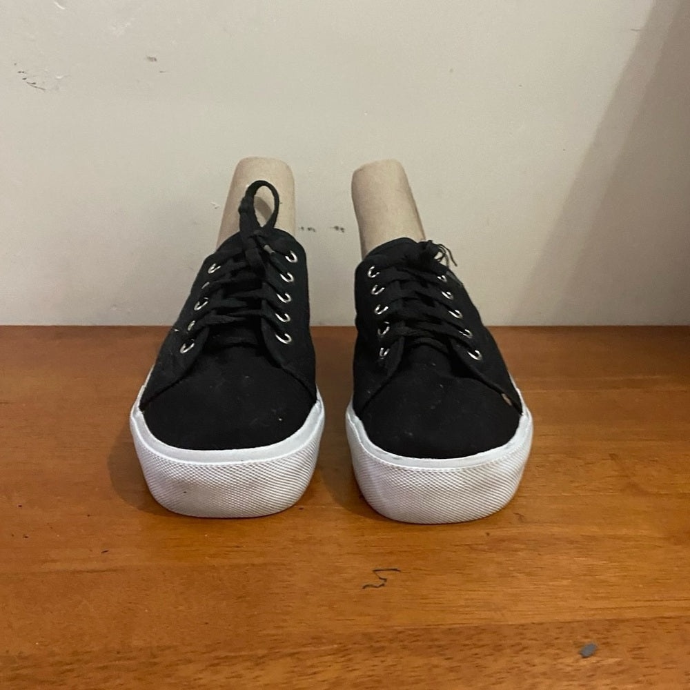 No Boundaries Black and White Slip-on Rubber Sneakers -Sandals Size 8