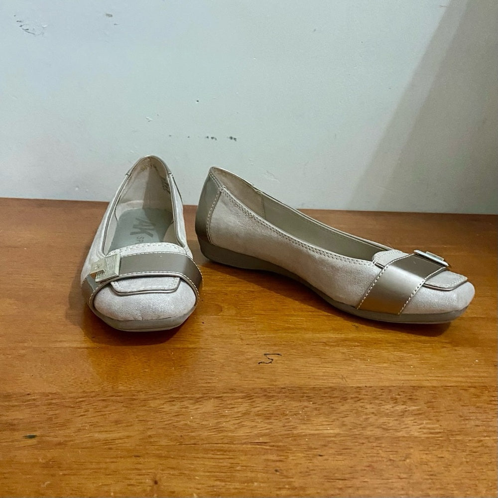 Anne Klein Sport- Creamy Gold shoes or Loafer-Size 7