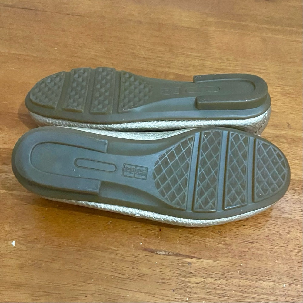 Aerosoles Gold and White Leather Moccasins-Loafers Size-6.5M