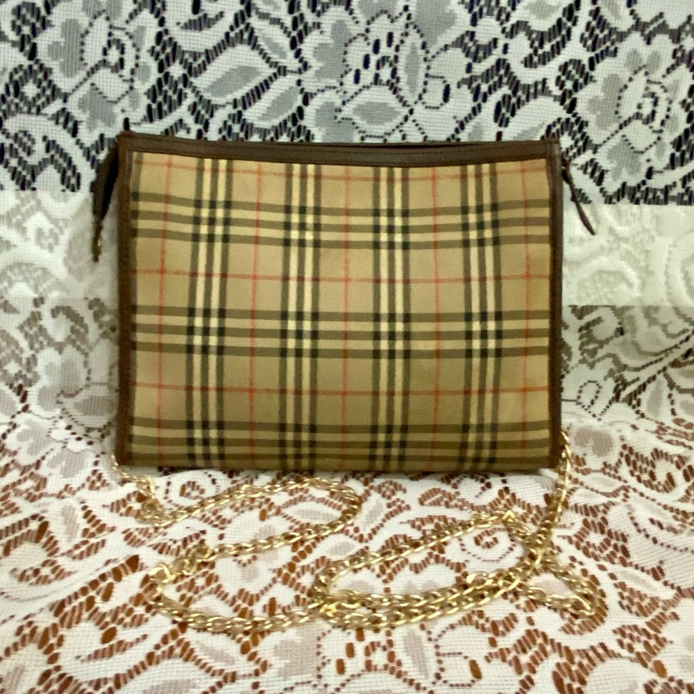 Vintage Burberry Nova Check Pouch Crossbody Bag 9.5in x 7in x 2.5in