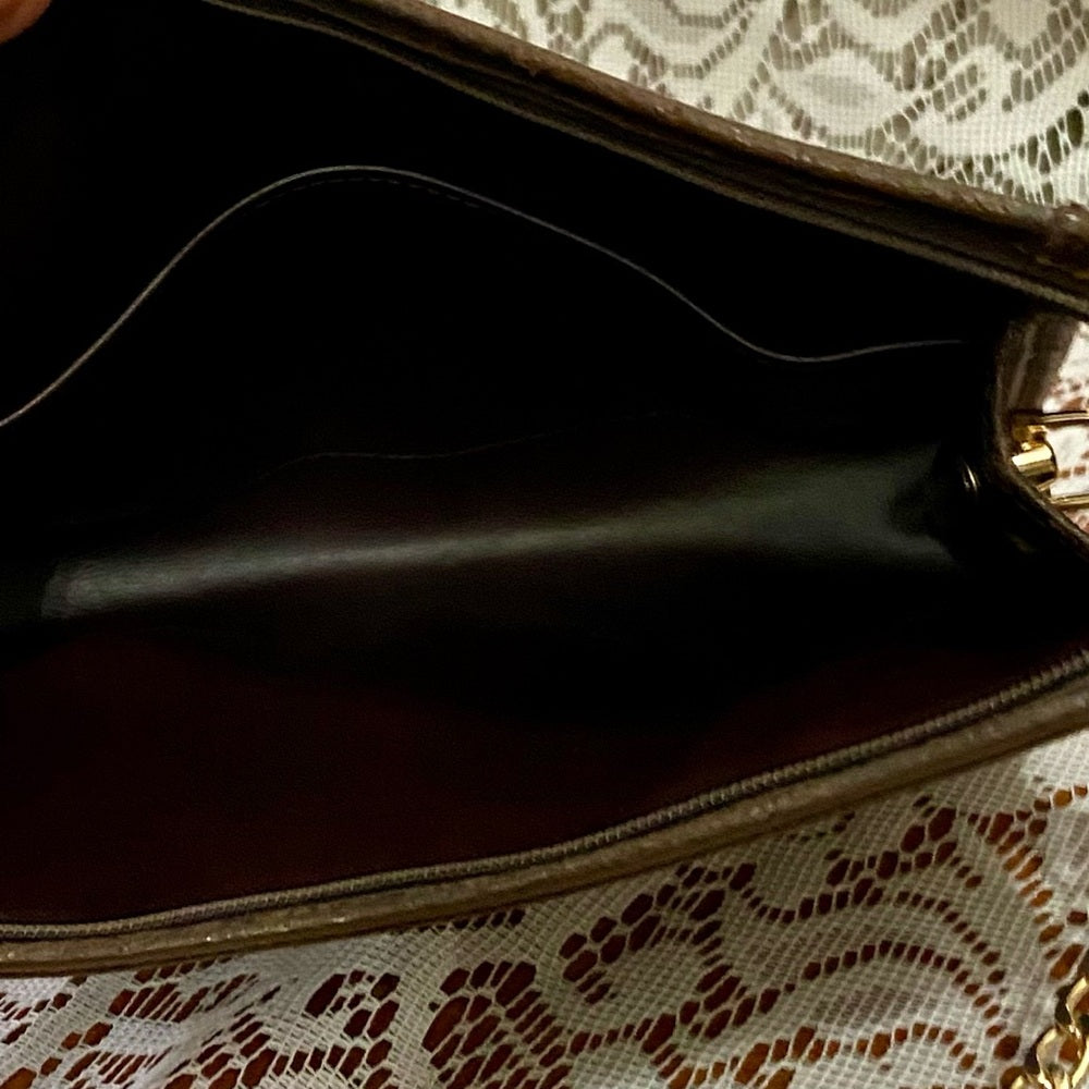 Vintage Burberry Nova Check Pouch Crossbody Bag 9.5in x 7in x 2.5in
