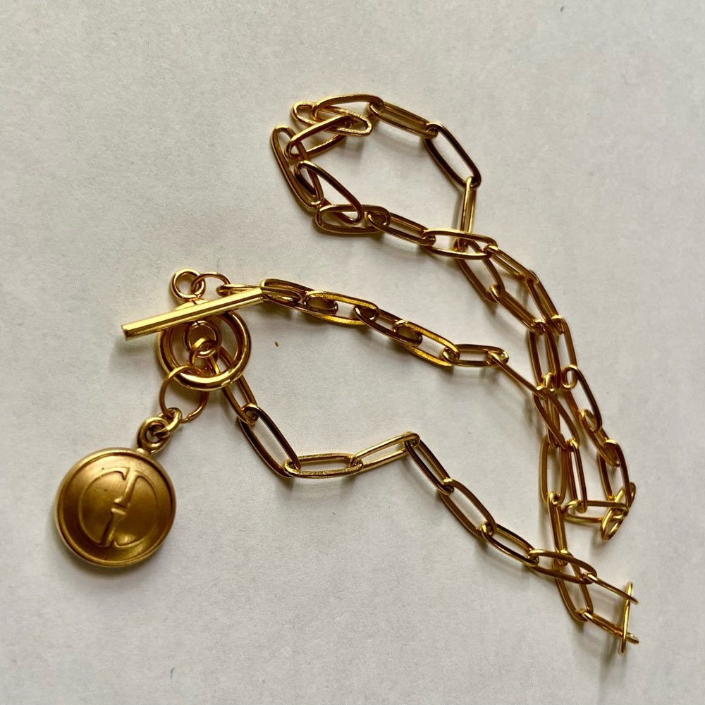 Gucci Gold Tone GG Charm with 18in Gold Plated Chain Necklace