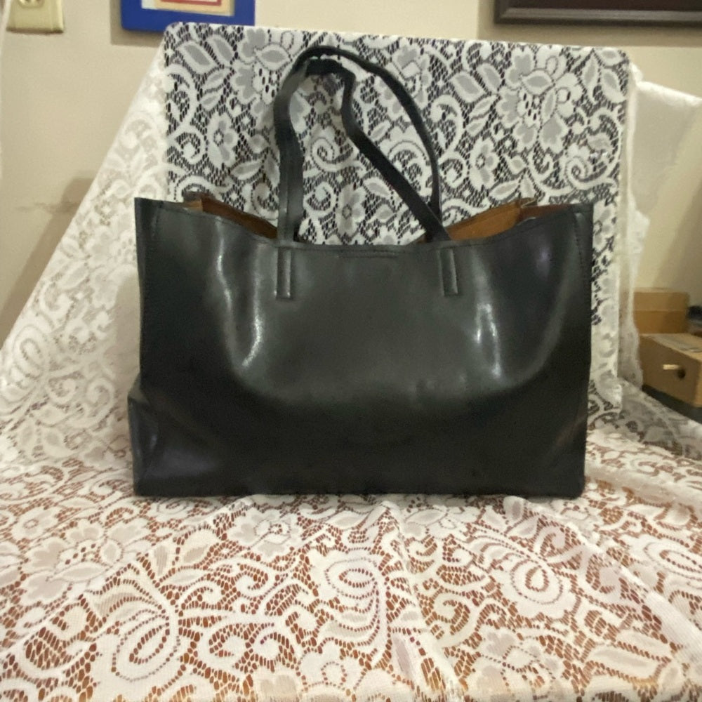 Banana Republic Large, Black Faux Leather Tote Handbag 11in x 16in x 6in