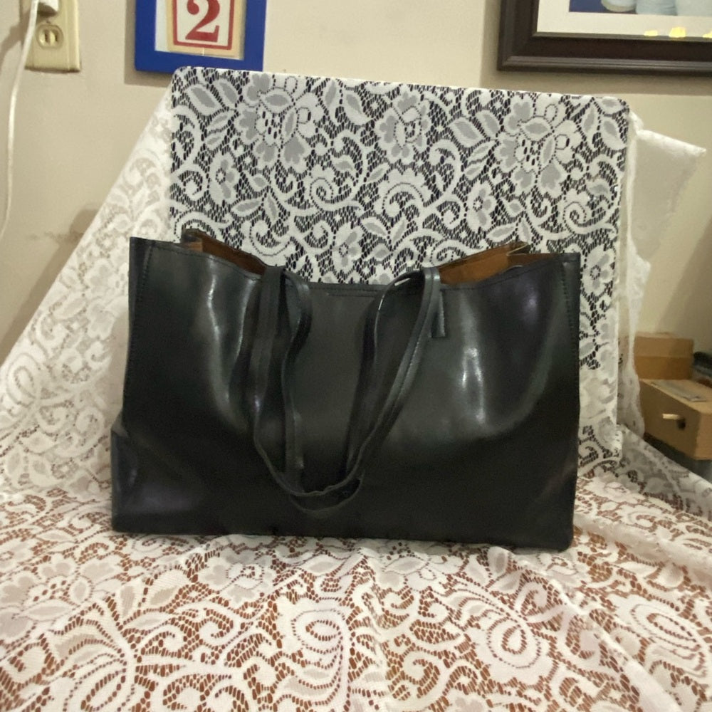Banana Republic Large, Black Faux Leather Tote Handbag 11in x 16in x 6in