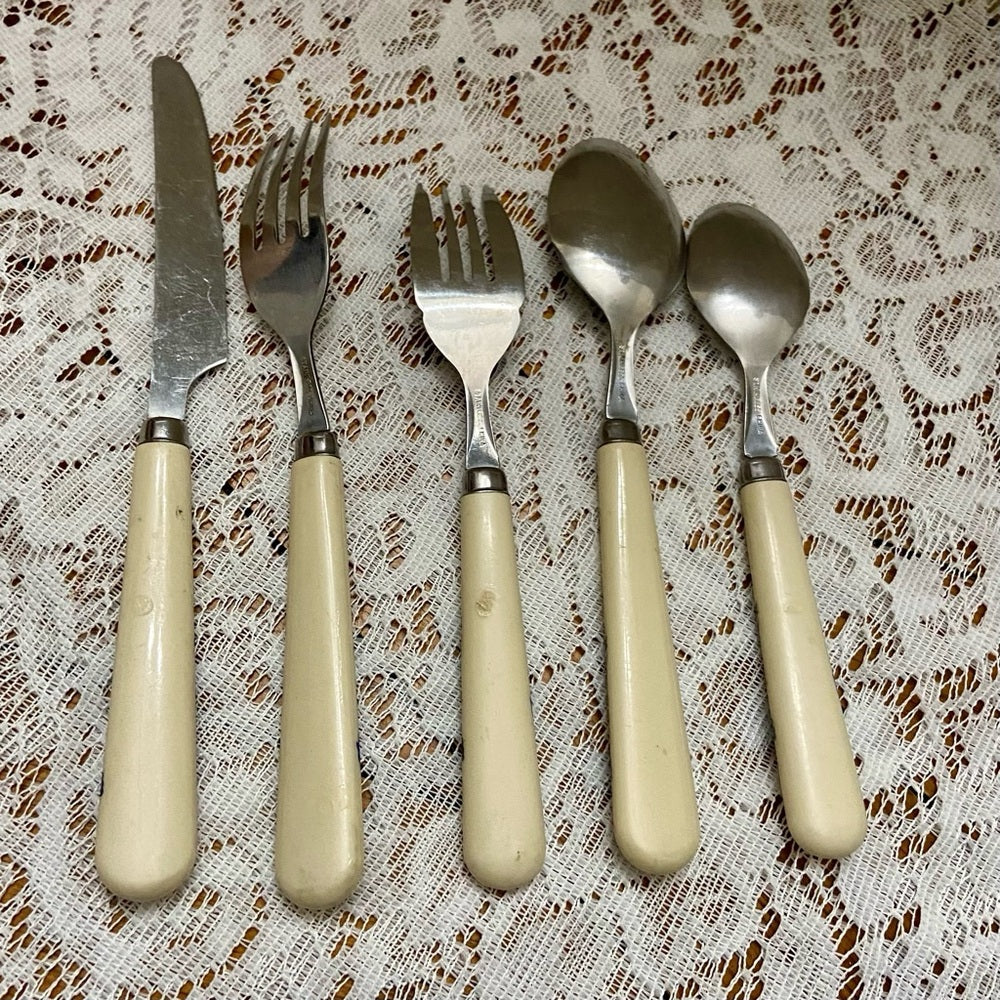 Vintage, 5 pc Blue Willow Flatware