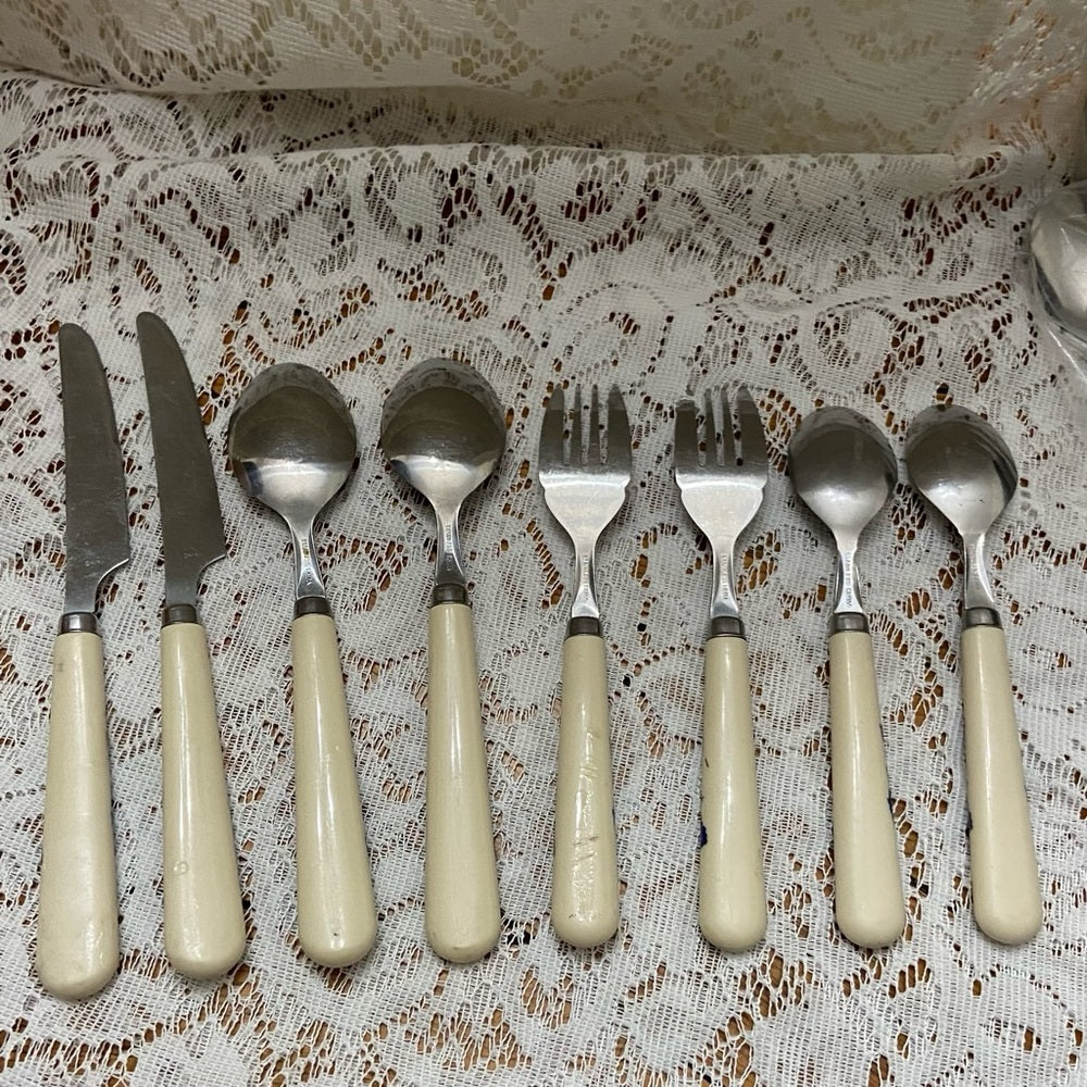Vintage, 8 pc Blue Willow Flatware