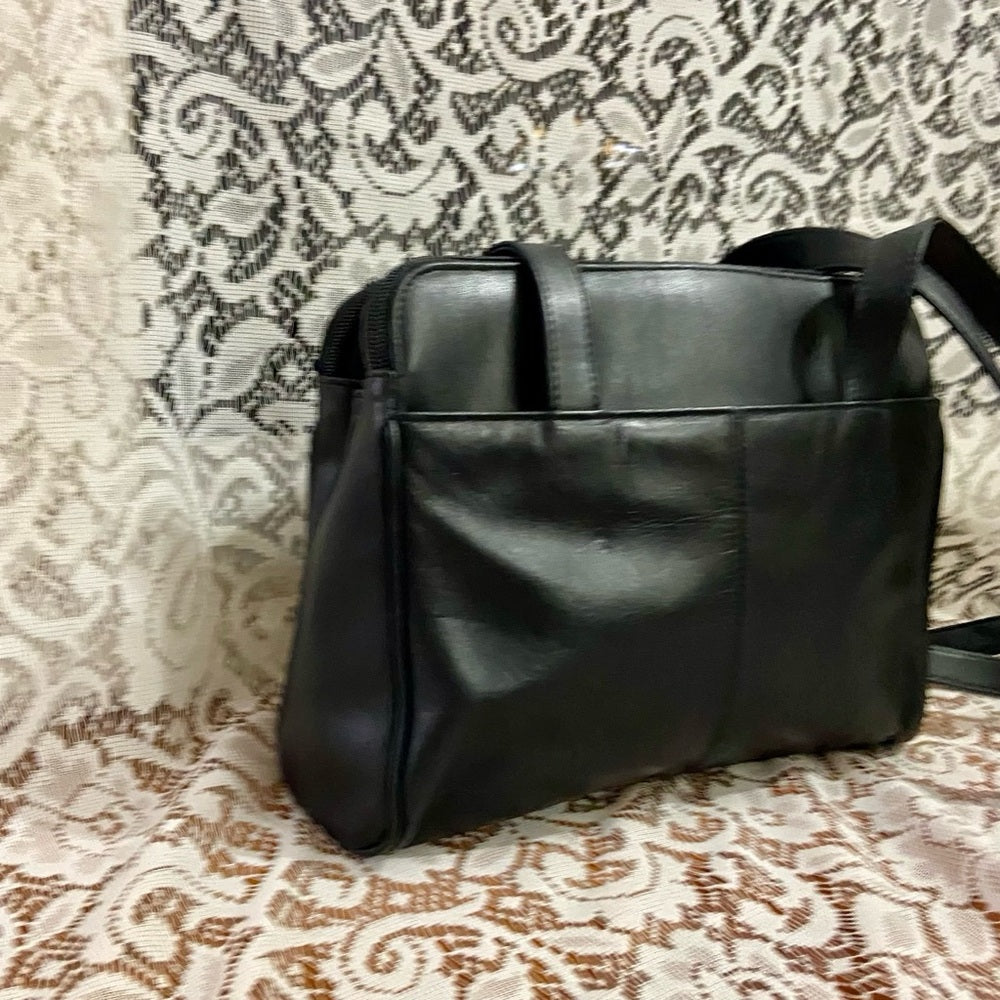 Vintage Black Cowhide Leather Shoulder-Crossbody Bag 11in x 9in in x 3in