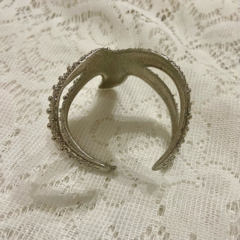 Lot of 2 Vintage Chunky Silver Tone Starfish Cuff and Hinged Bangles