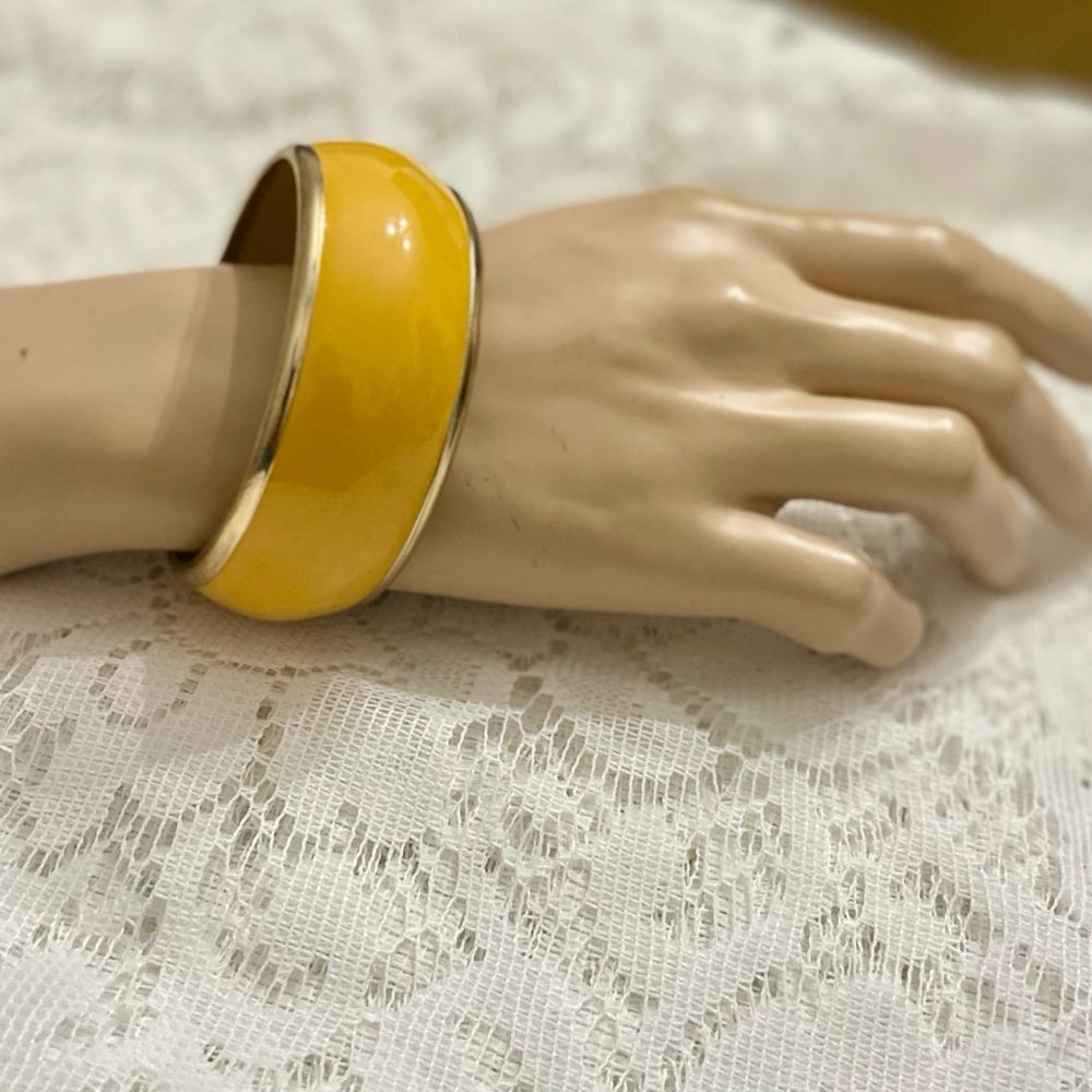 Lot of 2 Vintage Chunky, Orange -Yellow Stretchable Bracelet and Yellow Bangle