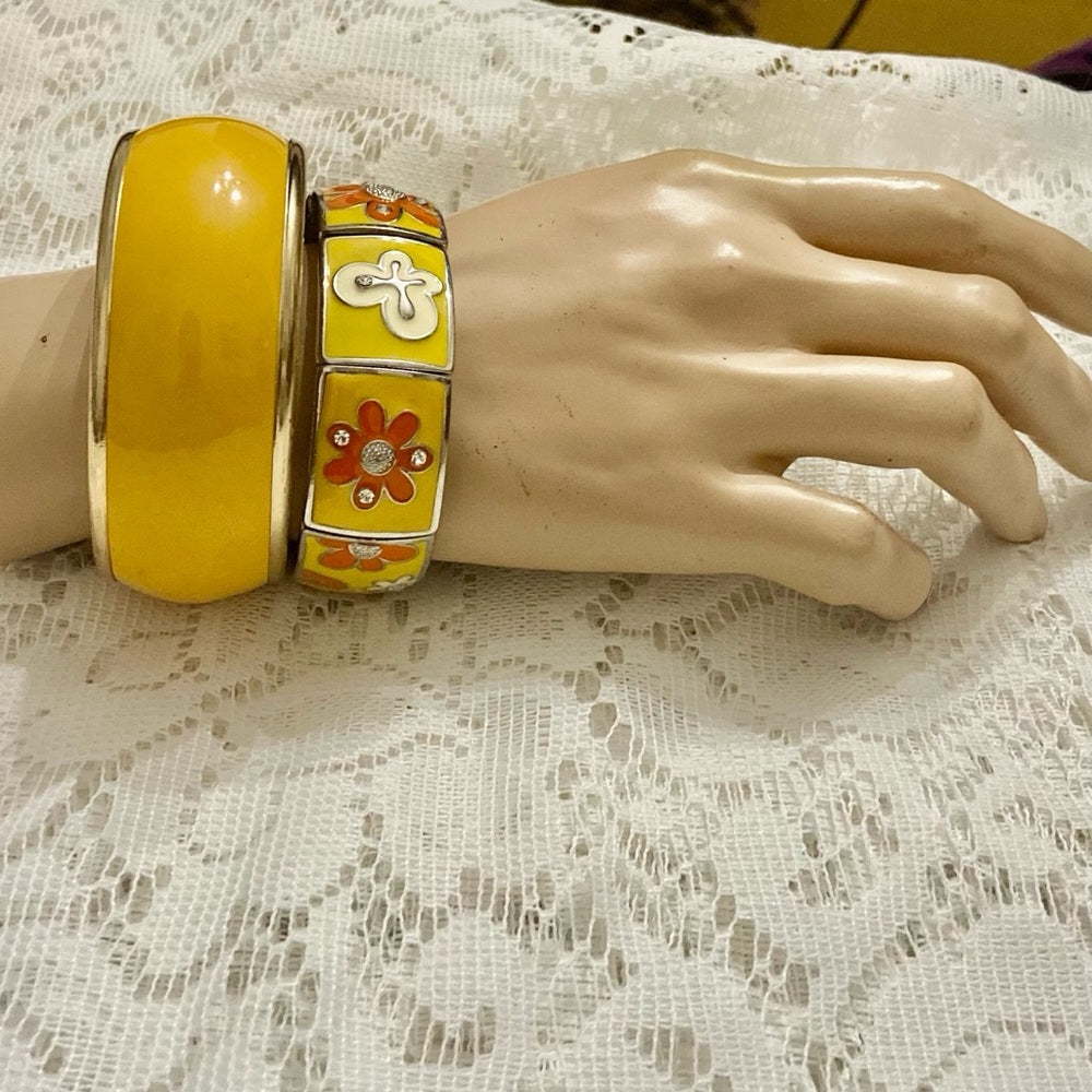 Lot of 2 Vintage Chunky, Orange -Yellow Stretchable Bracelet and Yellow Bangle