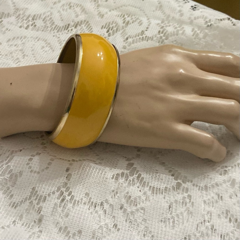 Lot of 2 Vintage Chunky, Orange -Yellow Stretchable Bracelet and Yellow Bangle