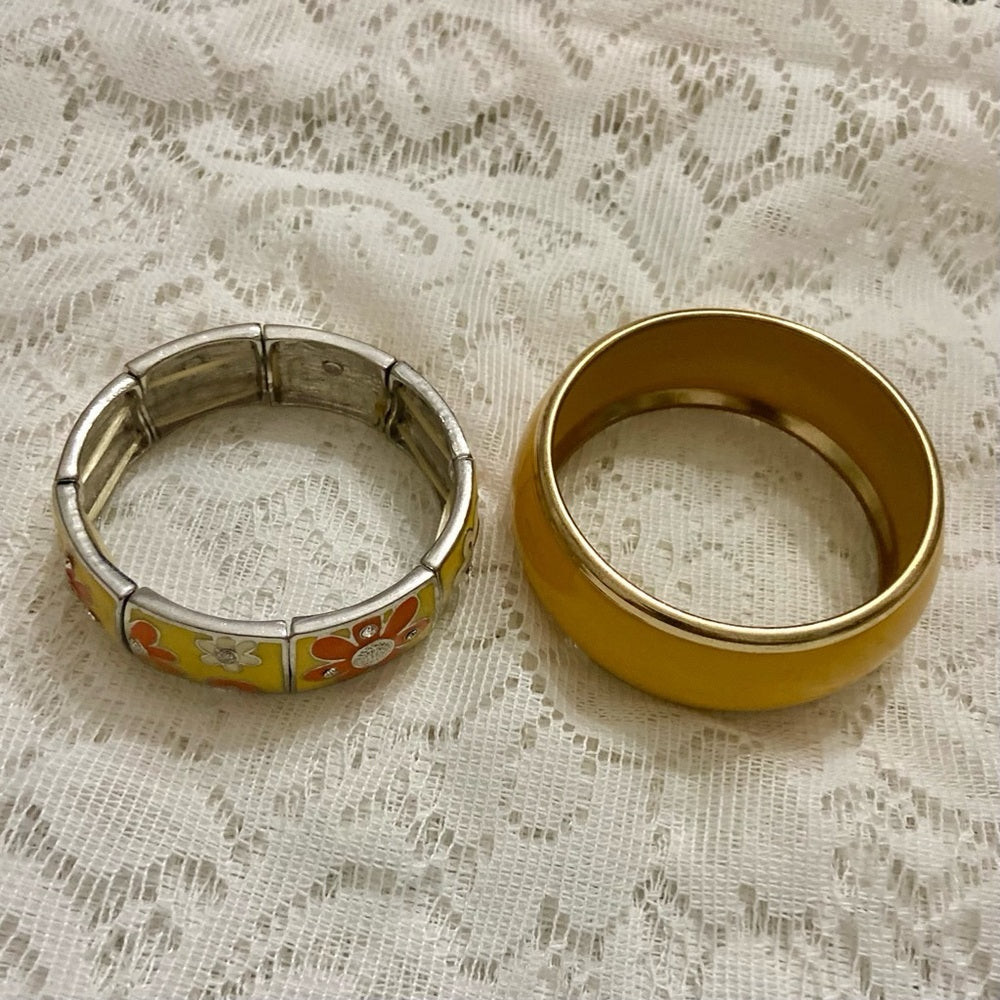Lot of 2 Vintage Chunky, Orange -Yellow Stretchable Bracelet and Yellow Bangle