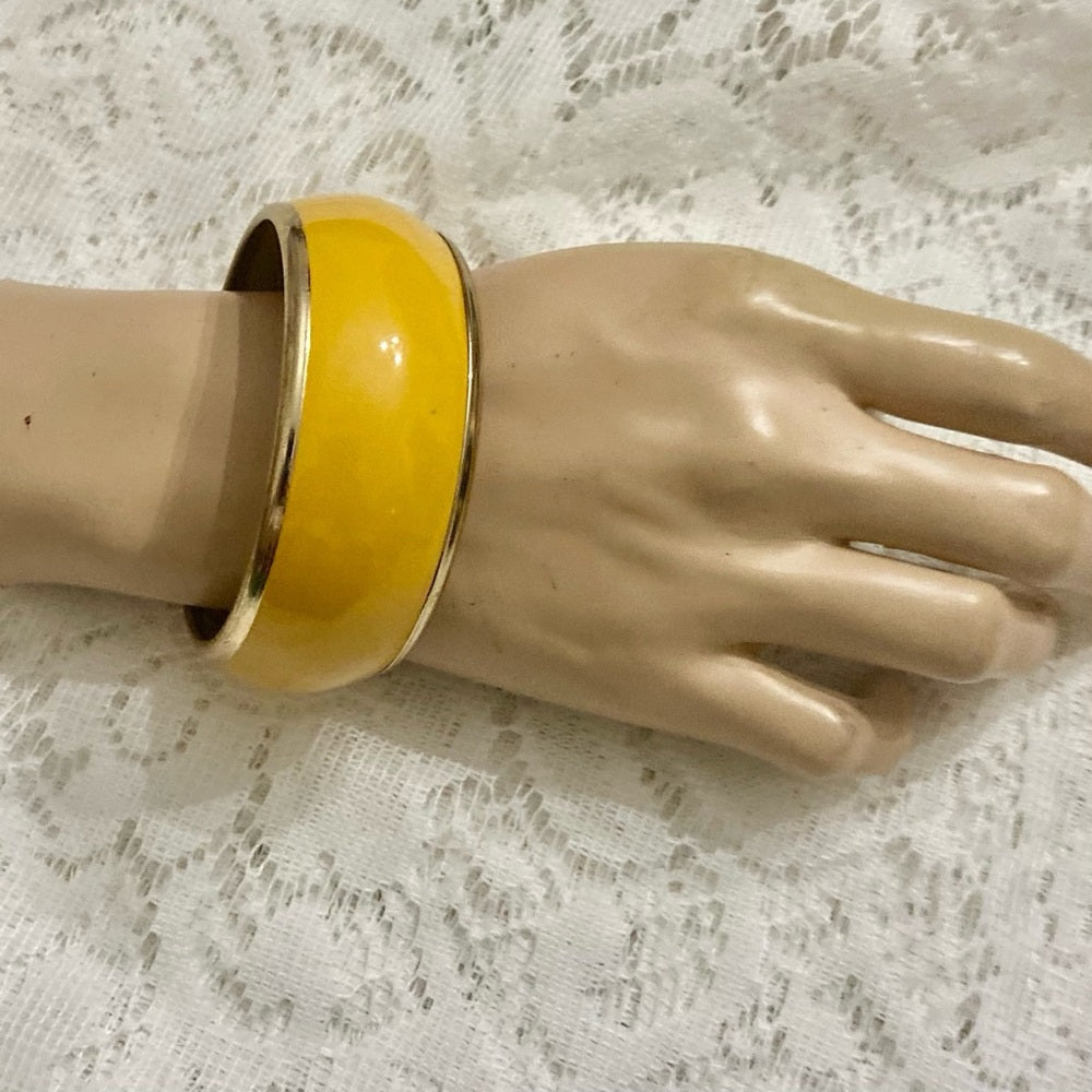 Lot of 2 Vintage Chunky, Orange -Yellow Stretchable Bracelet and Yellow Bangle